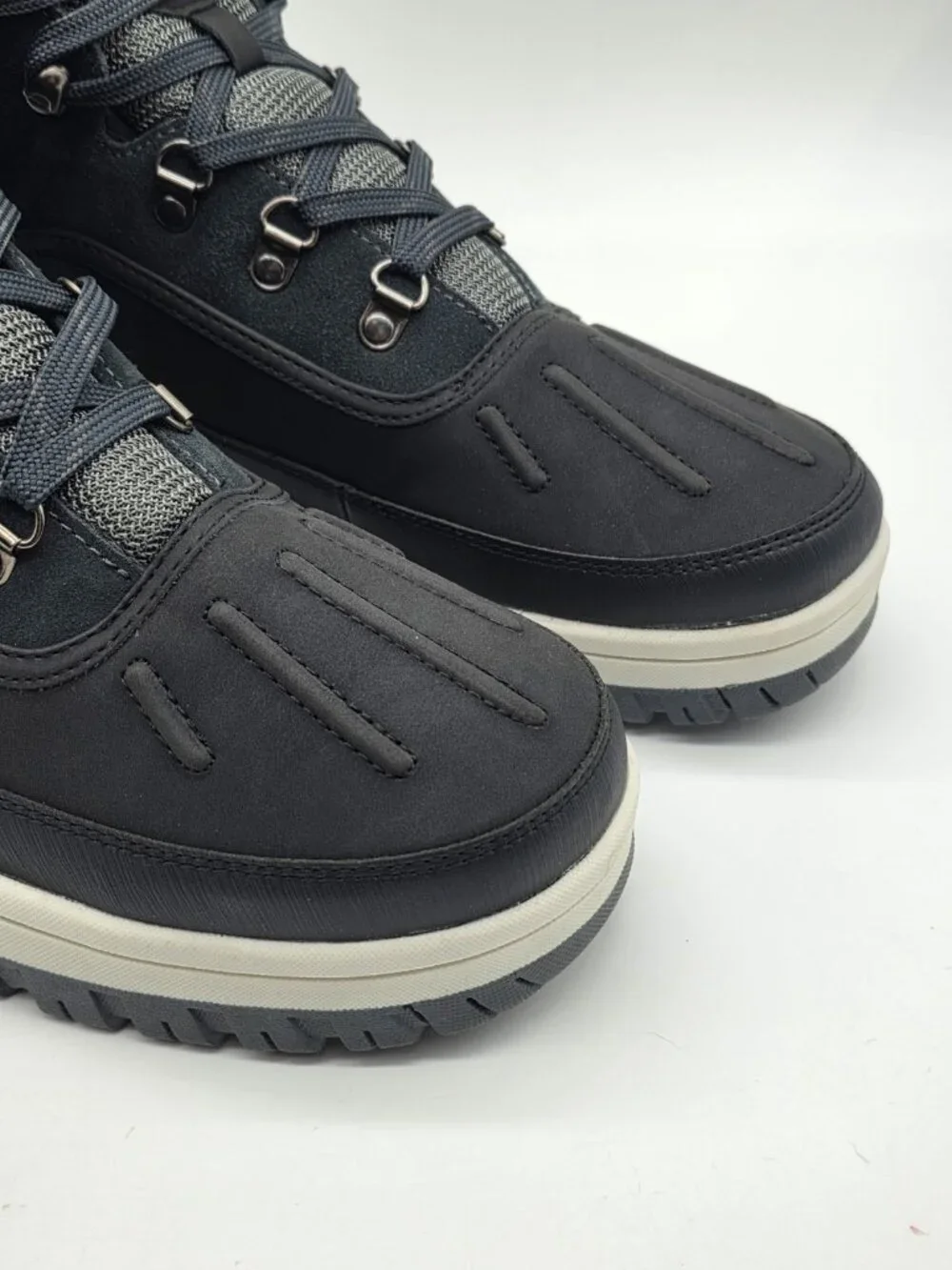 Weatherproof Mens Landon Sneaker Boots Size 13 Gray Lined Suede Memory Foam Shoe
